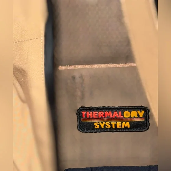 Women's Pink and Tan Ski Jacket - Picture 14 of 14